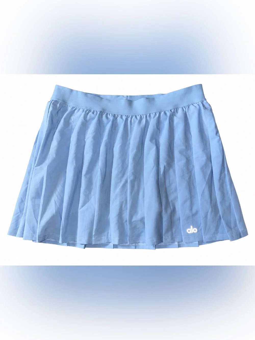 ALO Yoga Varsity Pleated Tennis Mini Skirt in Blue Skies (limited edition)